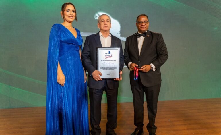Fernando Hazoury es reconocido como “Empresario Turístico del Año” por el Premio Nacional de Turismo 2026