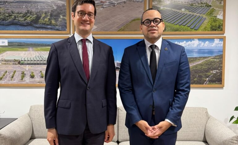 AERODOM presentará avances del aeropuerto: Cyril Girot y Máximo Miñoso coordinan programa especial de La República desde el AILA