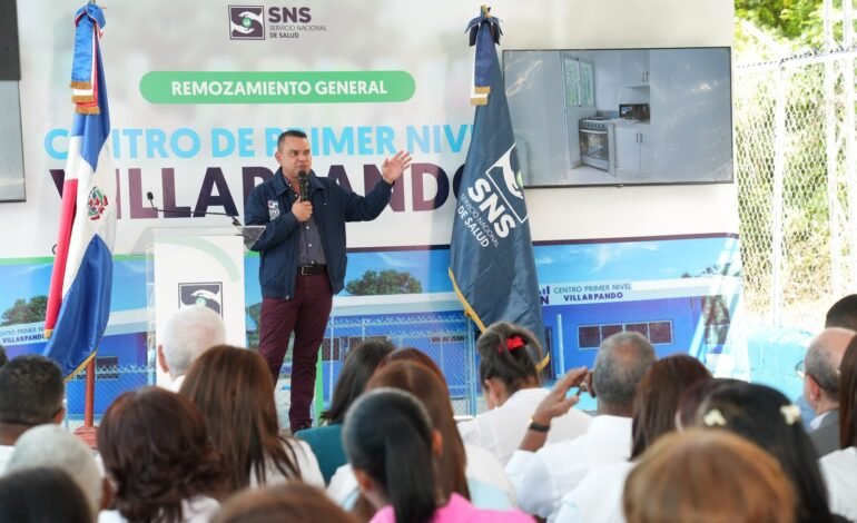 Tras 42 años de espera, director SNS entrega remozado y equipado CPN Villarpando en Azua