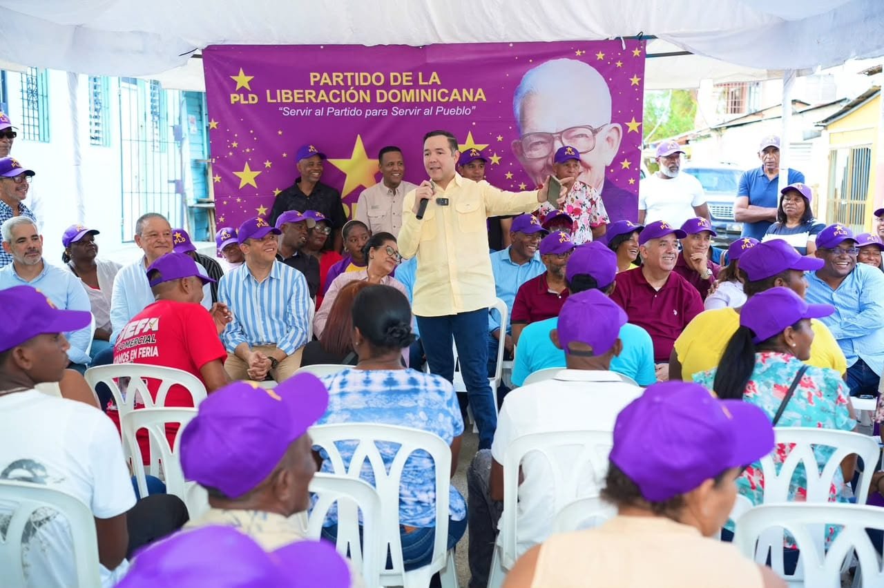 Johnny Pujols encabeza inauguración de nuevo local del PLD en La Victoria. La organización tiene más de 160 locales aperturados en todo el país