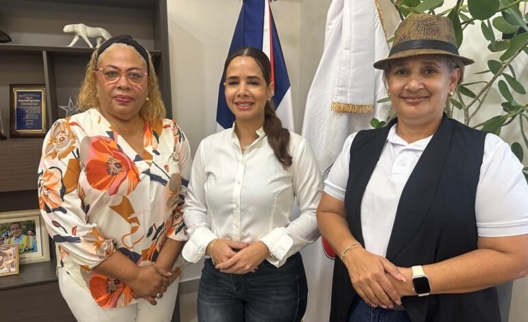 Junta Municipal de San Luis, Concejo de Vocales y Fundación Denfi realizan operativo de salud visual para niños