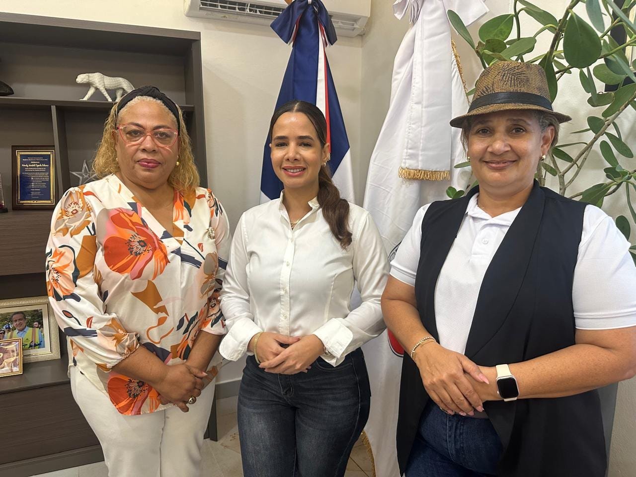 Junta Municipal de San Luis, Concejo de Vocales y Fundación Denfi realizan operativo de salud visual para niños