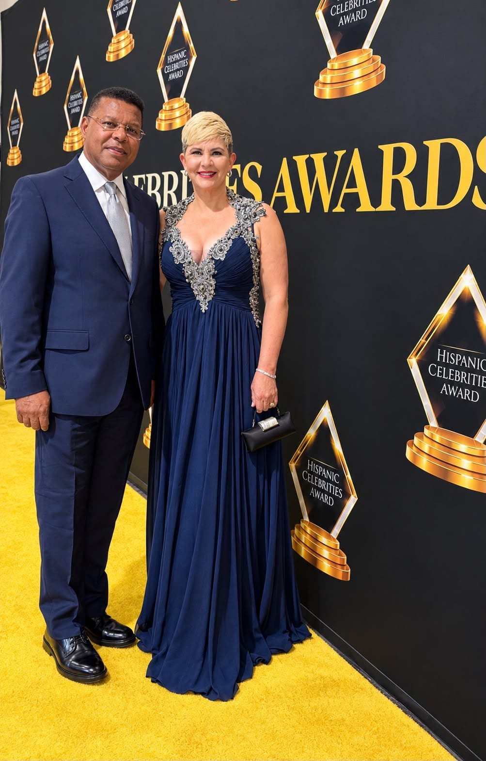 Dany Alcántara recibe en Miami el premio nuevo líder de los medios de comunicación de República Dominicana
