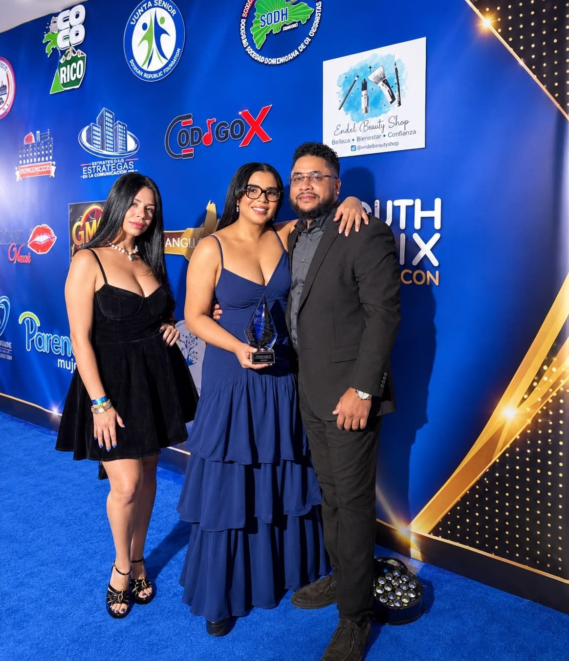 Geydi Romney Guerrero se lleva el premio a Emprendedora del Año en los Glamour Music Awards USA 2026