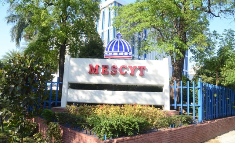 MESCyT realiza pagos de noviembre a becarios de la UASD, ITSOSV e ITSC