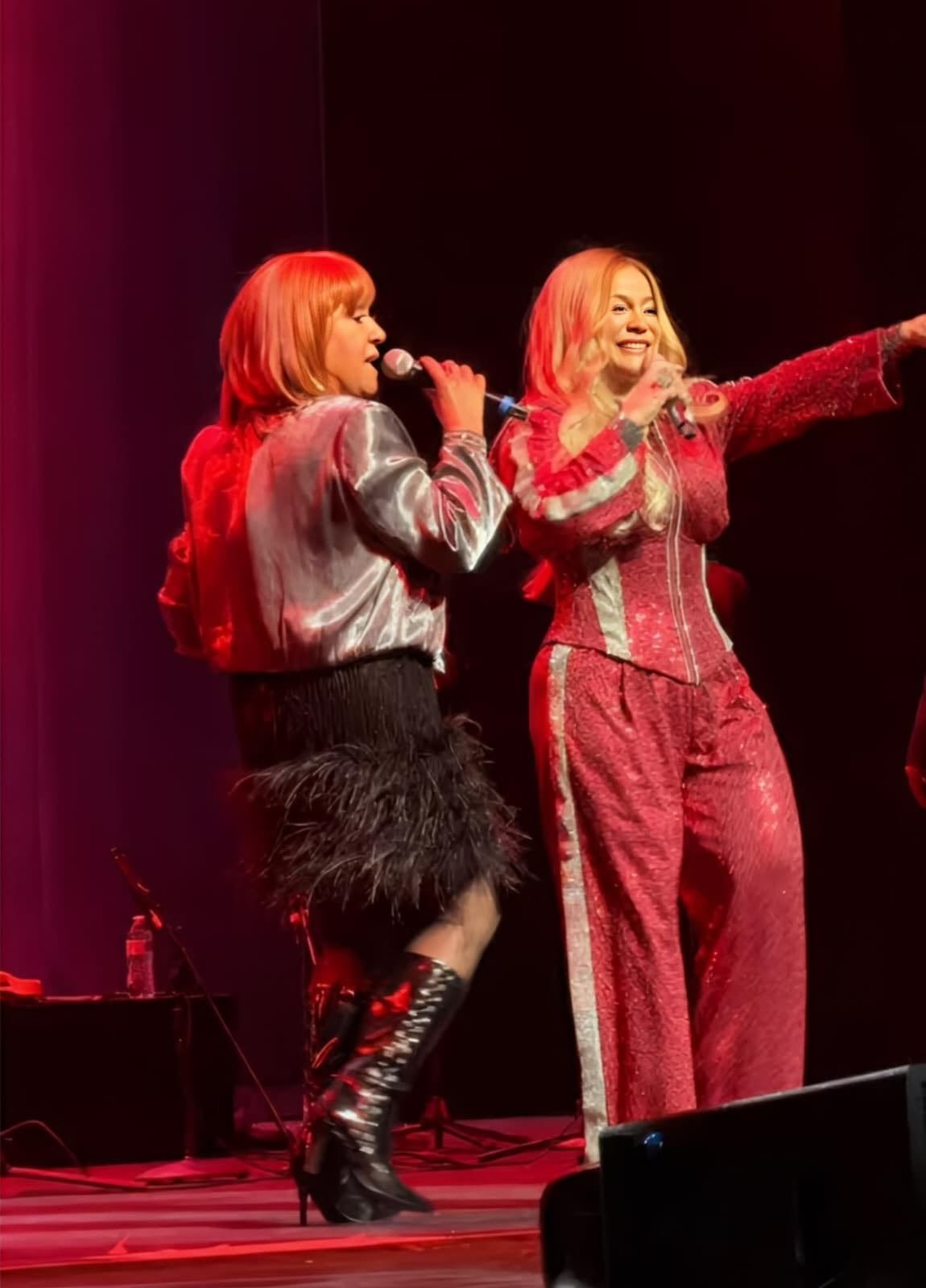 Milly Quezada y Miriam Cruz llenan de merengue el Lehman Center de Nueva York