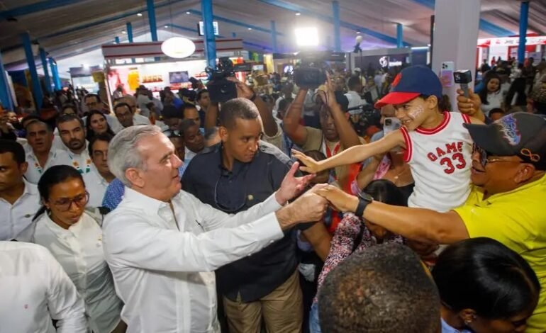 Presidente Abinader destaca éxito de Expo Cibao como plataforma para impulsar los negocios en el Cibao