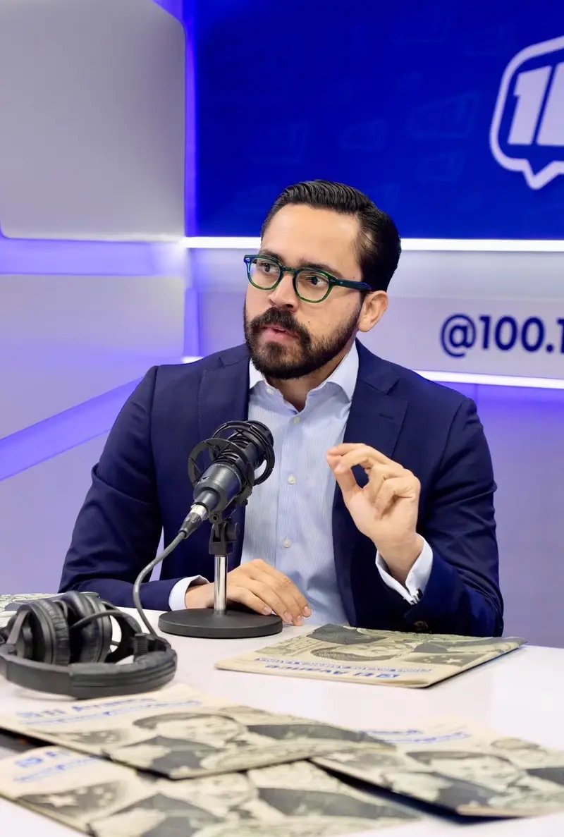 Yuri Enríquez anuncia que Gonzalo Castillo acudirá a debates y entrevistas como parte de su proyecto presidencial