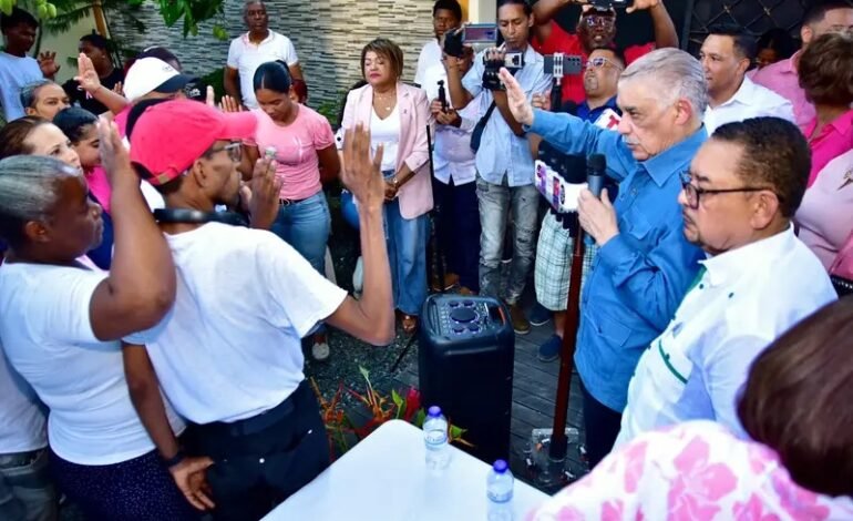 Miguel Vargas exige que la Policía actúe apegada a la ley&nbsp;